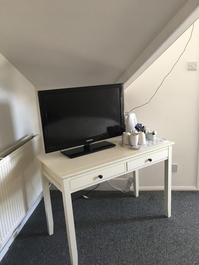 Отель Elris Essex House Клактон-он-Си Экстерьер фото