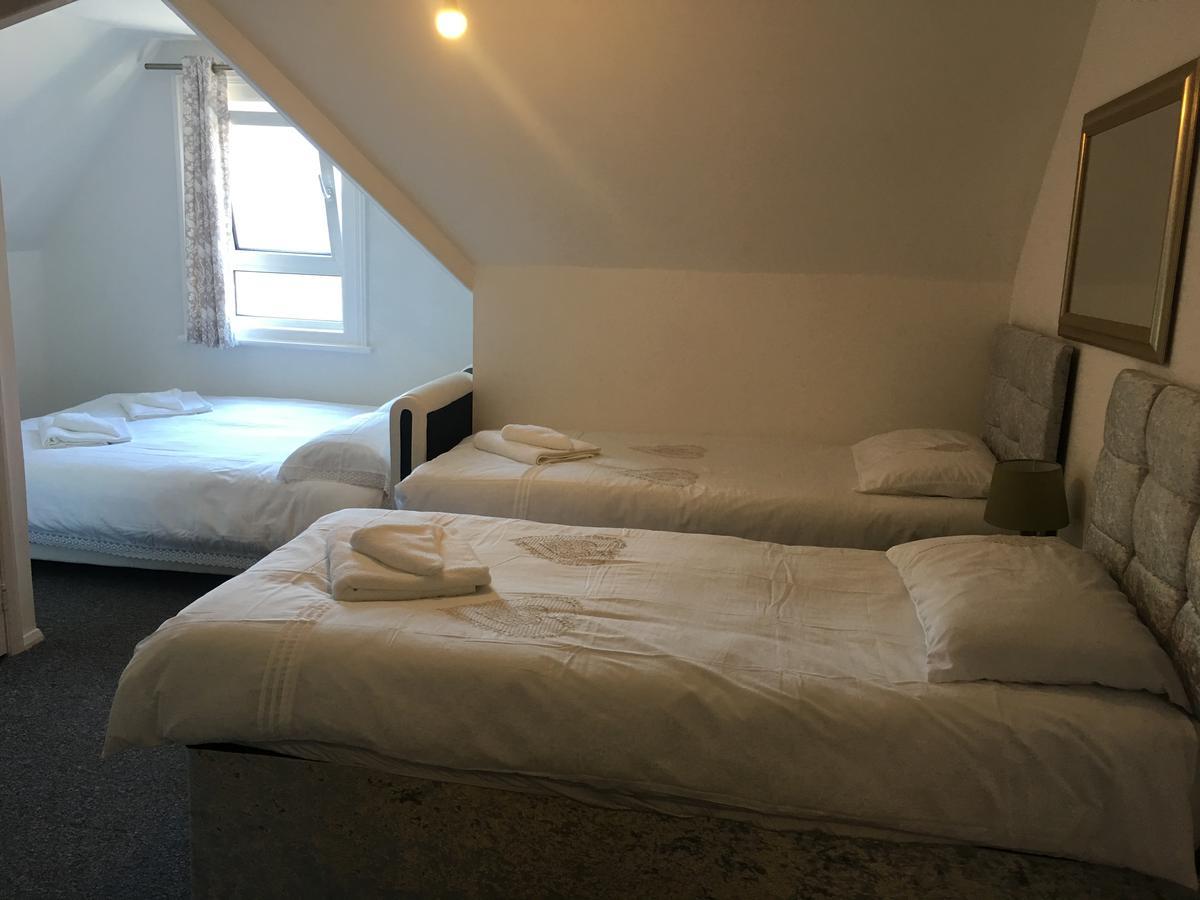 Отель Elris Essex House Клактон-он-Си Экстерьер фото