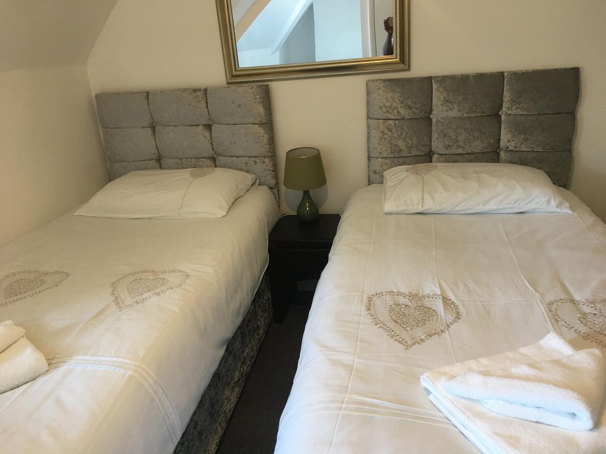Отель Elris Essex House Клактон-он-Си Экстерьер фото