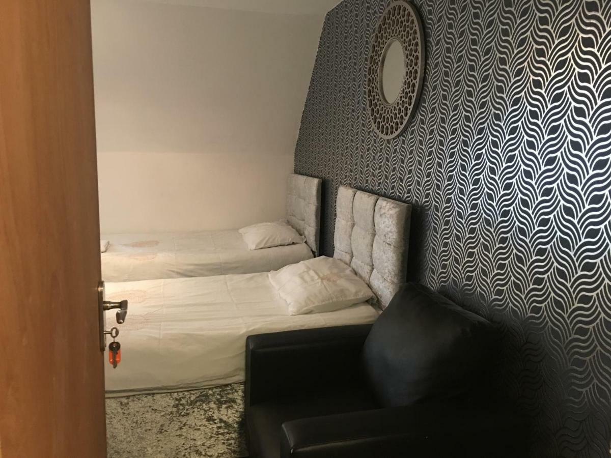 Отель Elris Essex House Клактон-он-Си Экстерьер фото